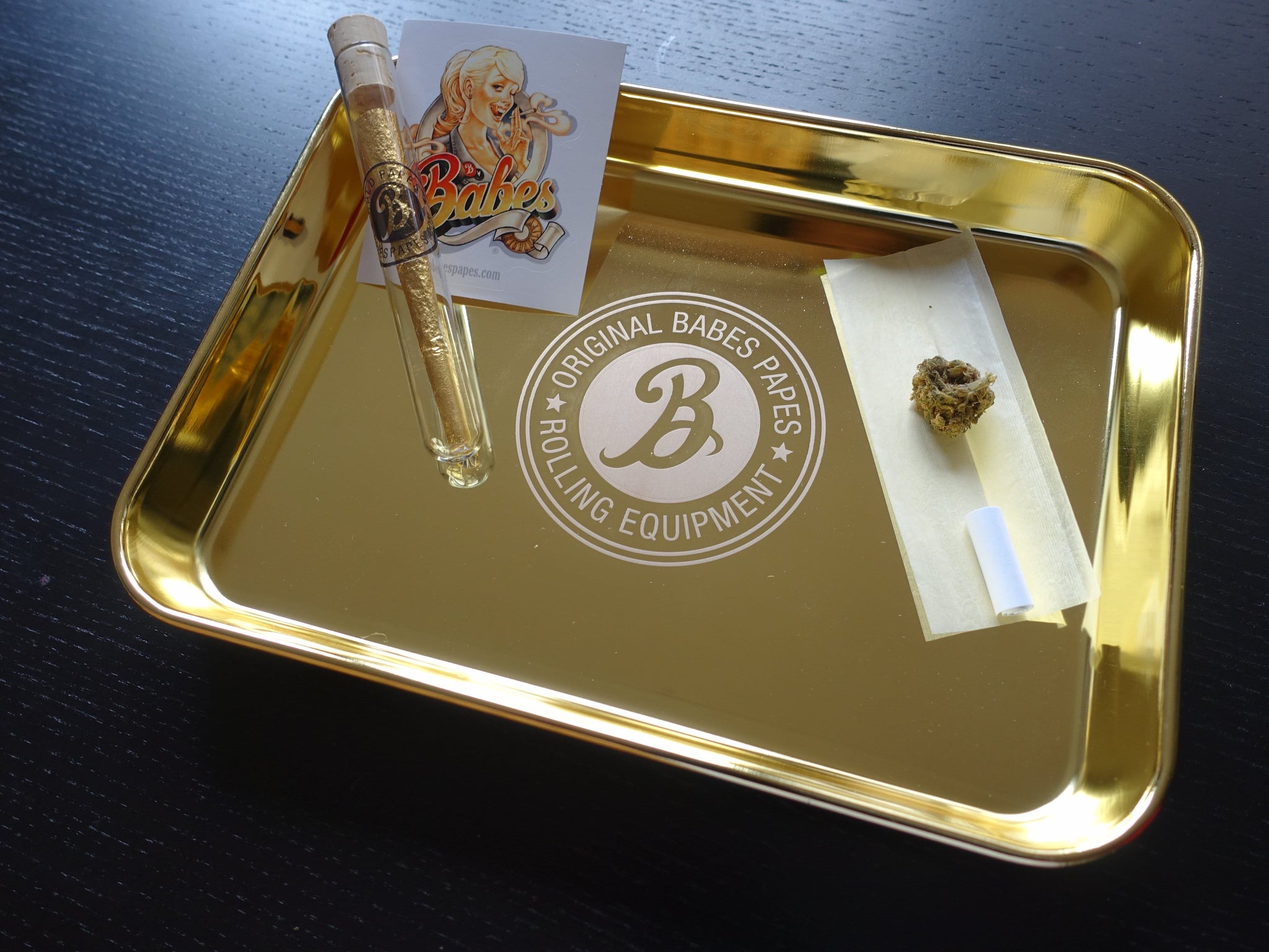 Babes Papes® #1 Gold Rolling Tray Set & 24k Gold Rolling Papers